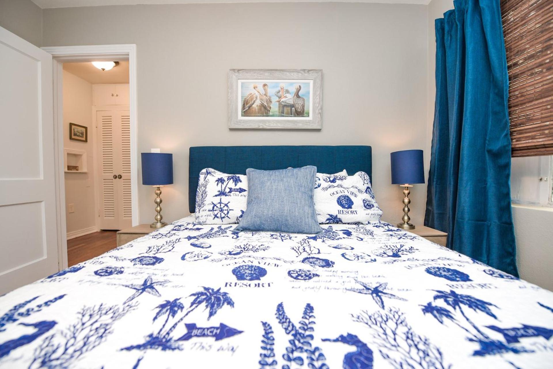 Casa Posada - So Close You Can Hear The Waves Historic Beach Cottage W Beach Gear Anna Maria Zewnętrze zdjęcie