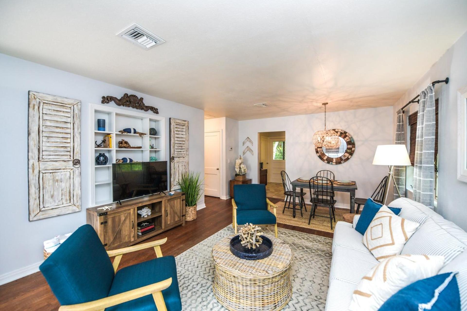 Casa Posada - So Close You Can Hear The Waves Historic Beach Cottage W Beach Gear Anna Maria Zewnętrze zdjęcie